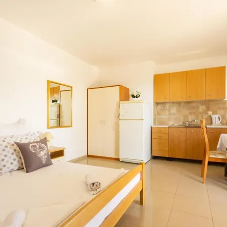 Marva Stylish Mediterranean Accomodation With Beautiful View Zubovici Exterior photo