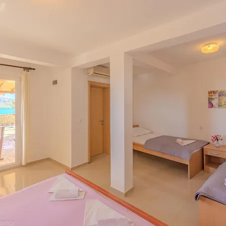 Marva Stylish Mediterranean Accomodation With Beautiful View Zubovici Exterior photo